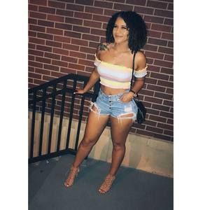 Meet your Posher, Keisha